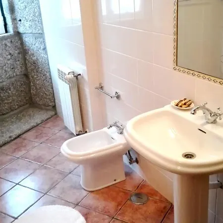 House With 5 Bedrooms In Taide With Enclosed Garden And Wifi 45 Km From The Beach Póvoa de Lanhoso